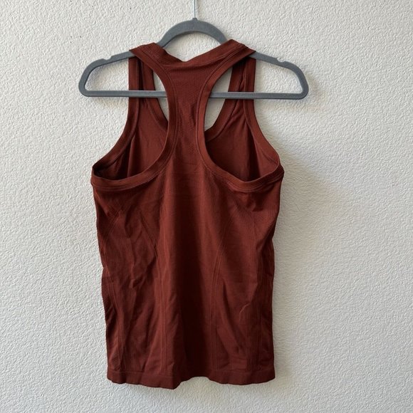 Athleta Momentum Tank Top Size Medium Rust Red Brown - Picture 6 of 7